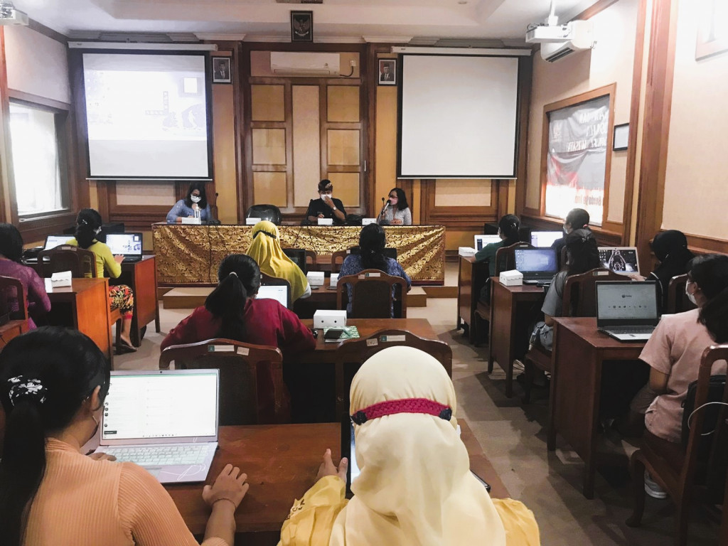 Kegiatan Evaluasi dan Orientasi eKohort KIA